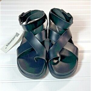 No Boundaries Womens Black Comfort Bed Toe Loop Sandals NWT